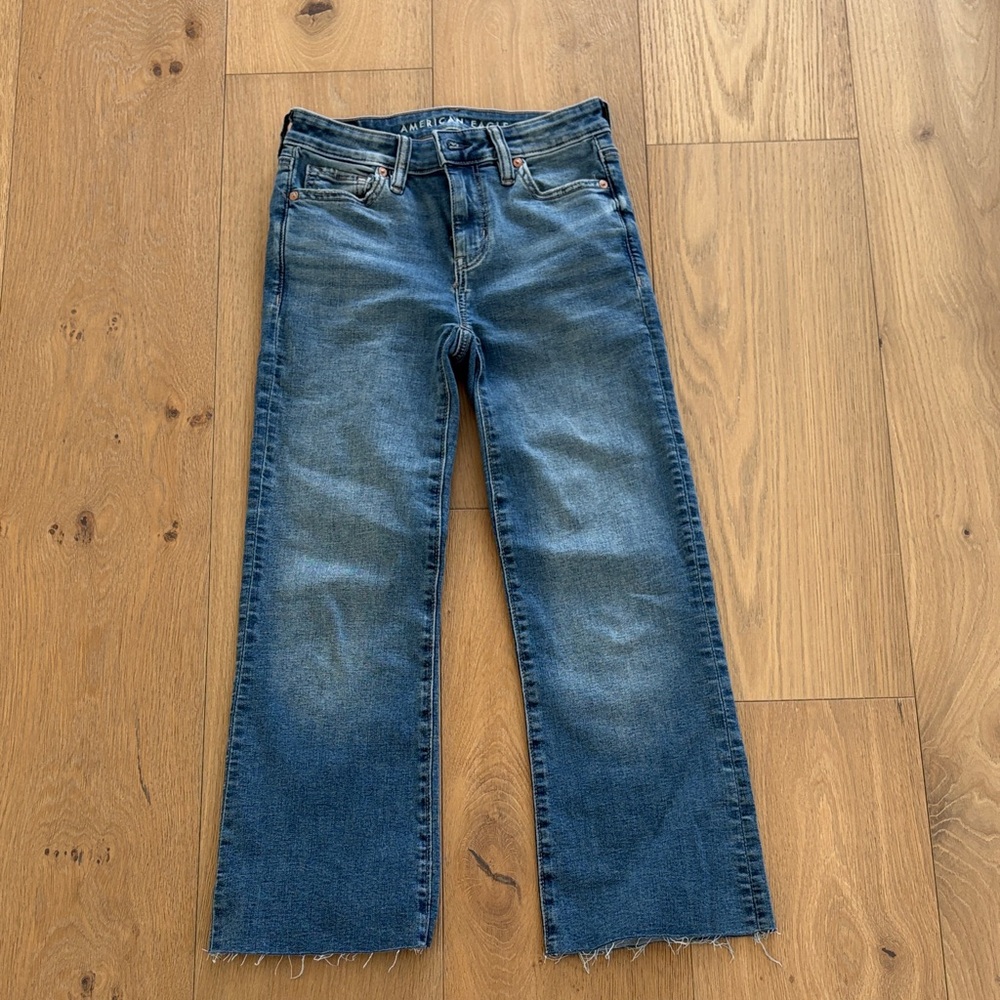 American Eagle Outfitters hi-rise Kick boot crop